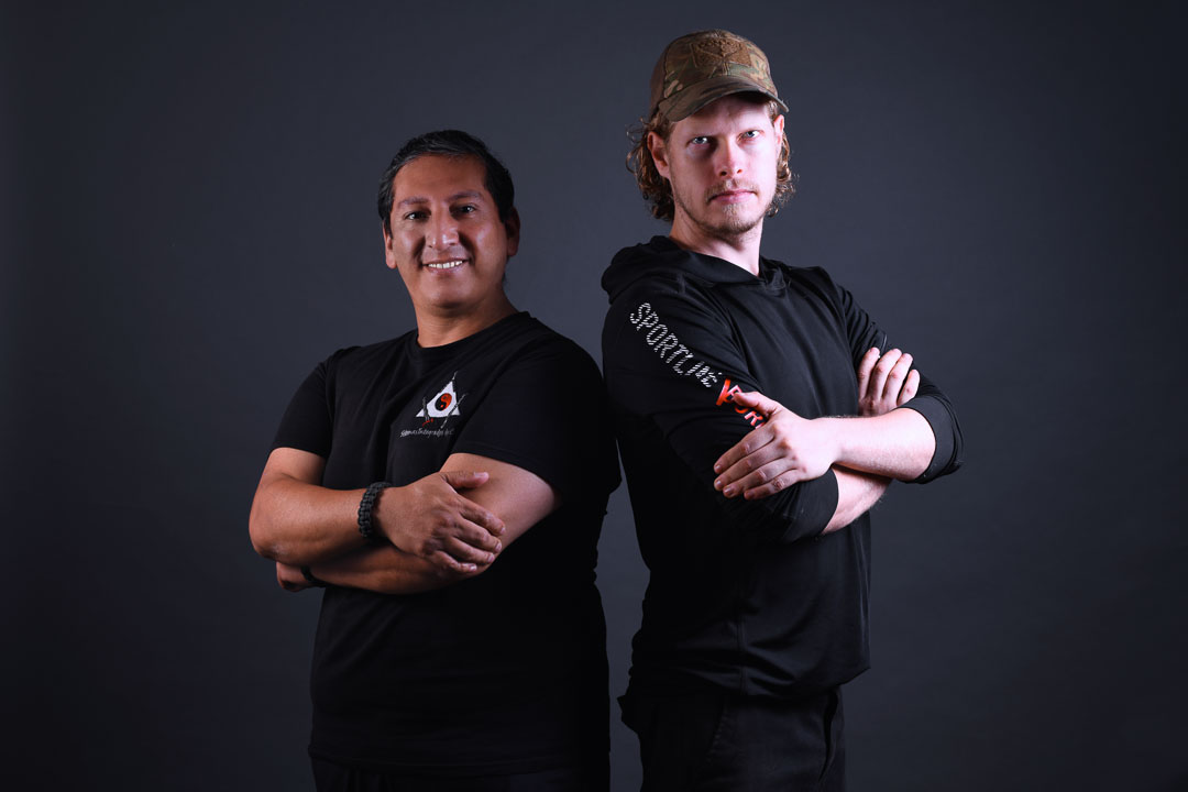 Guro Mauricio y Saya Iván